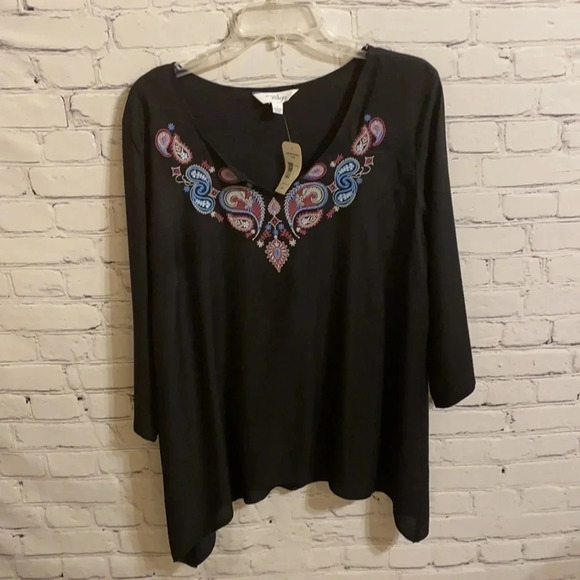Indigo Black Embroidered Shark Bite Blouse size Large - Picture 1 of 9